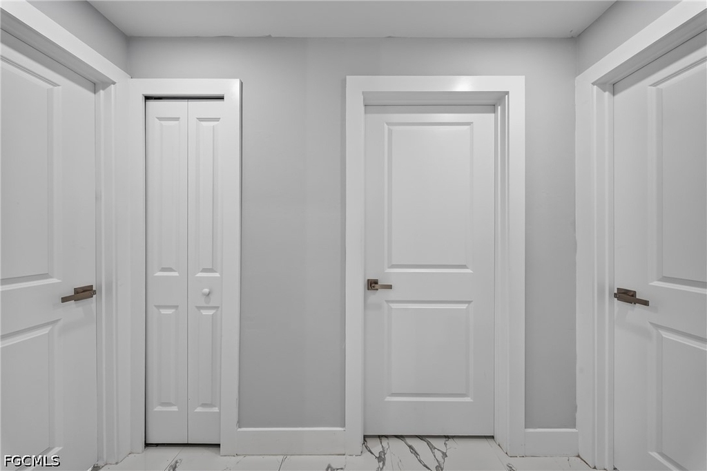 738 Sunrirse Boulevard - Photo 17