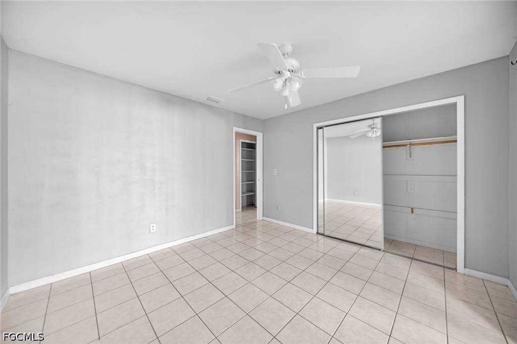 517 Se 23rd Place - Photo 9