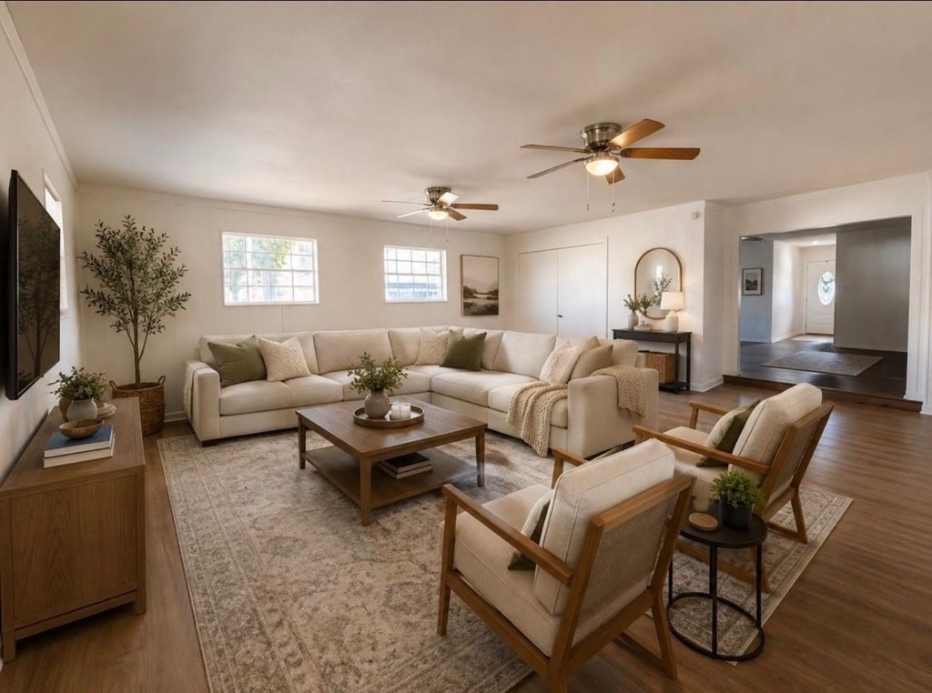 1009 Lawndale Avenue - Photo 0