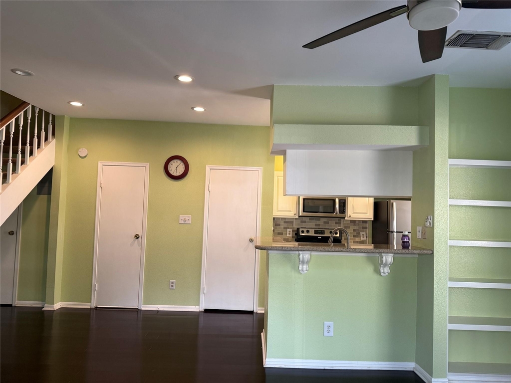 7575 Cambridge Street - Photo 6