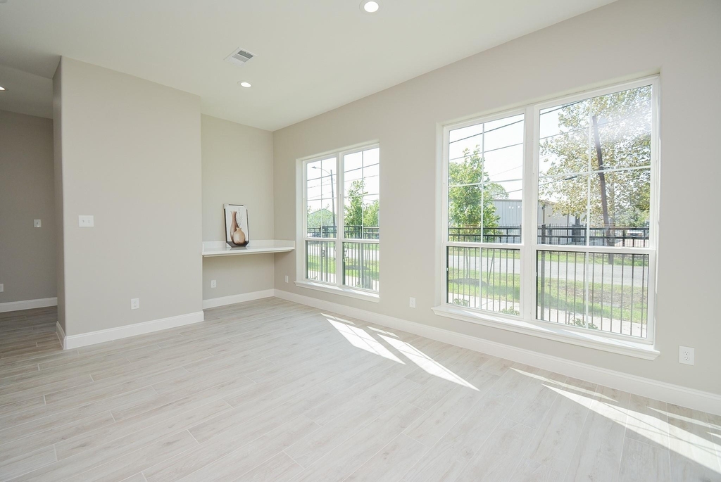 149 S 66 Street - Photo 5