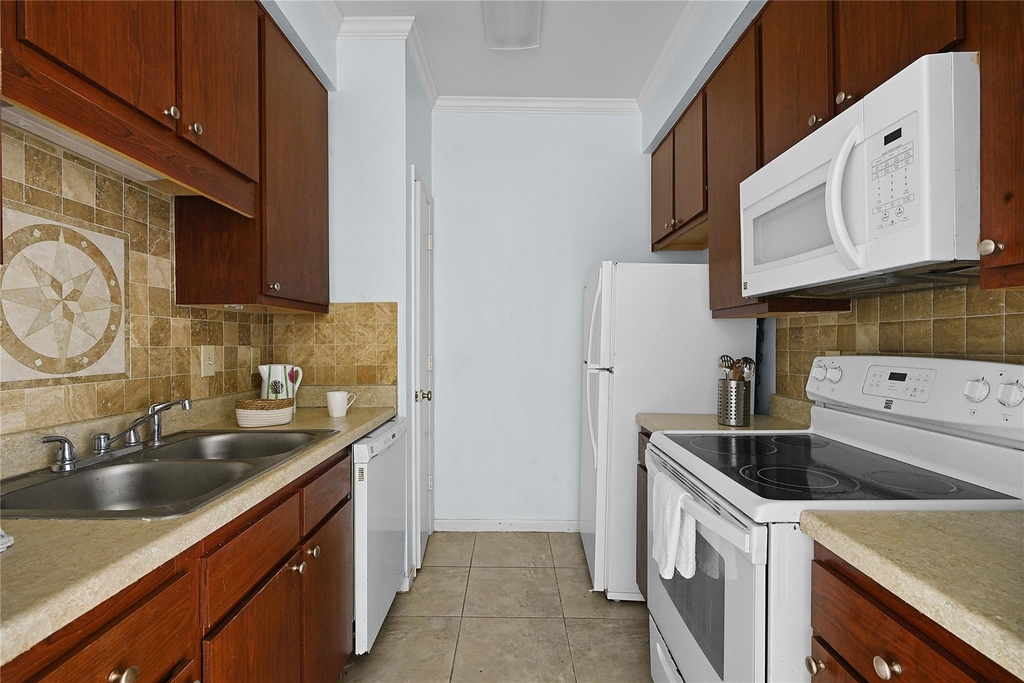 10051 Westpark Drive - Photo 0