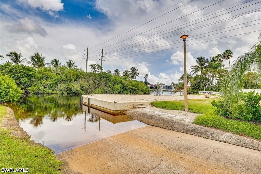 6030 Perthshire Lane - Photo 36