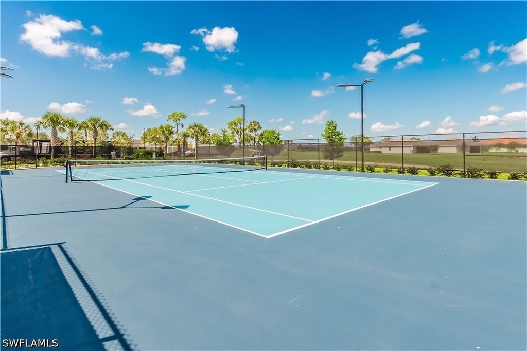 18411 Copperhead Court N - Photo 36