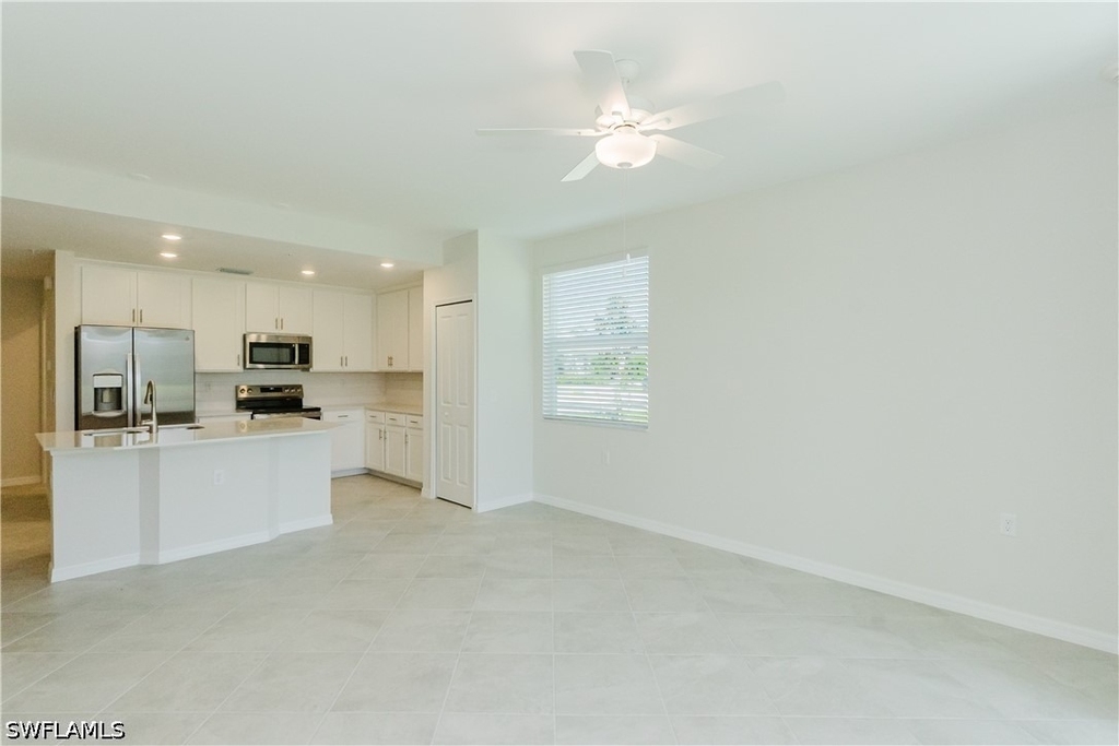 18411 Copperhead Court N - Photo 2