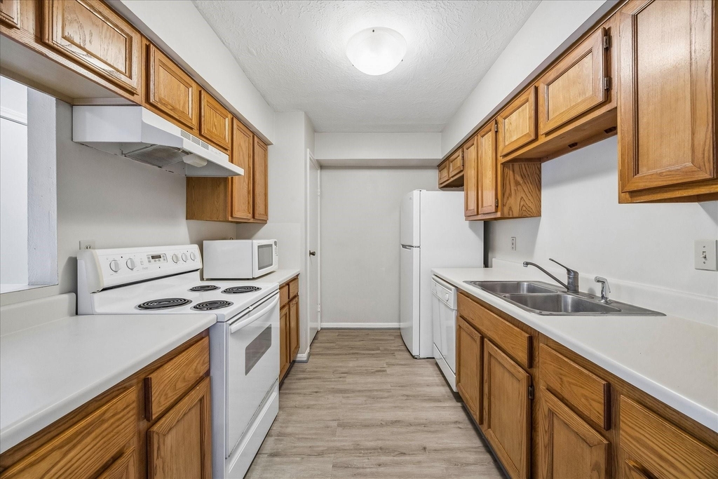 12755 Mill Ridge Drive - Photo 5
