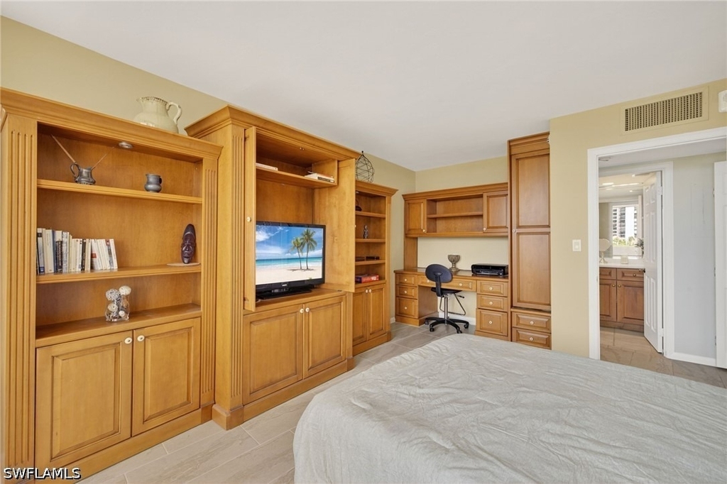 4001 Gulf Shore Boulevard N - Photo 18
