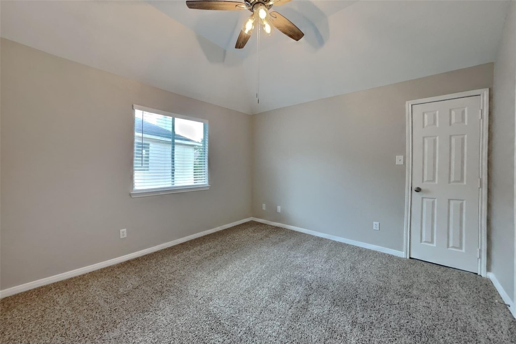 4811 Beaver Pond Circle - Photo 12