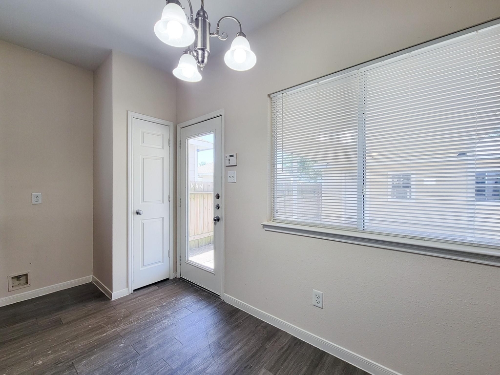 21818 Grassy Hill Lane - Photo 27