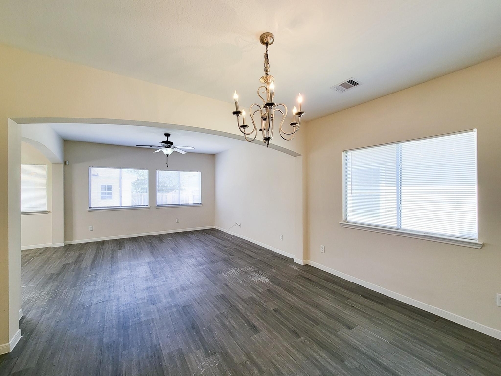 21818 Grassy Hill Lane - Photo 16