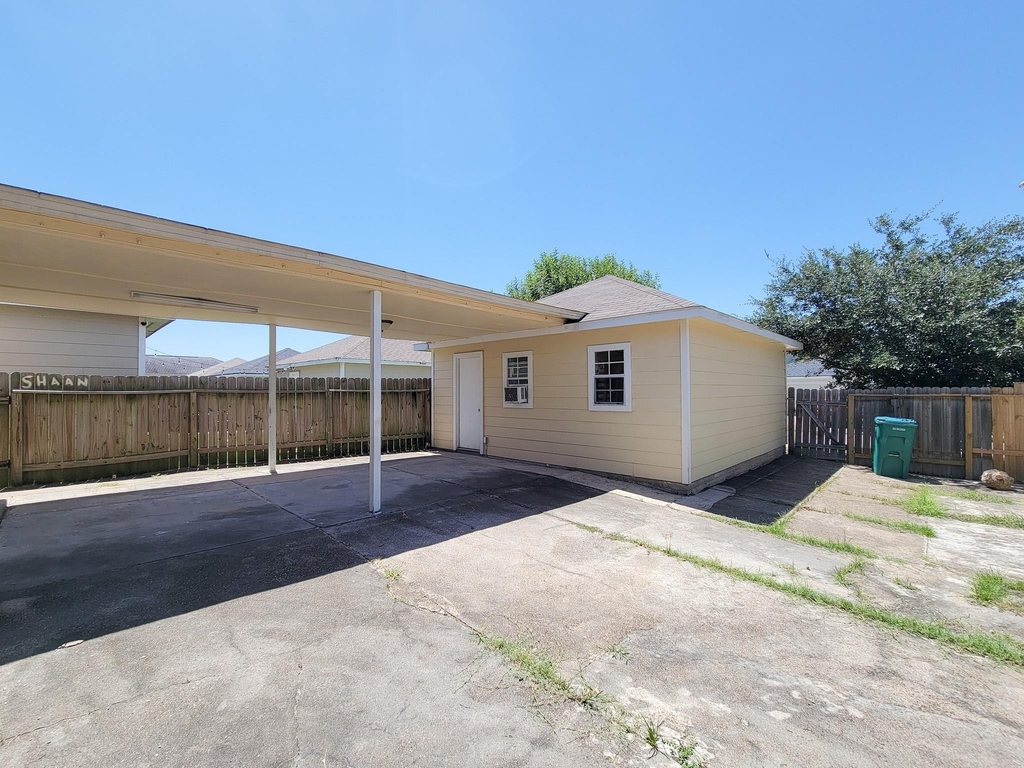21818 Grassy Hill Lane - Photo 44