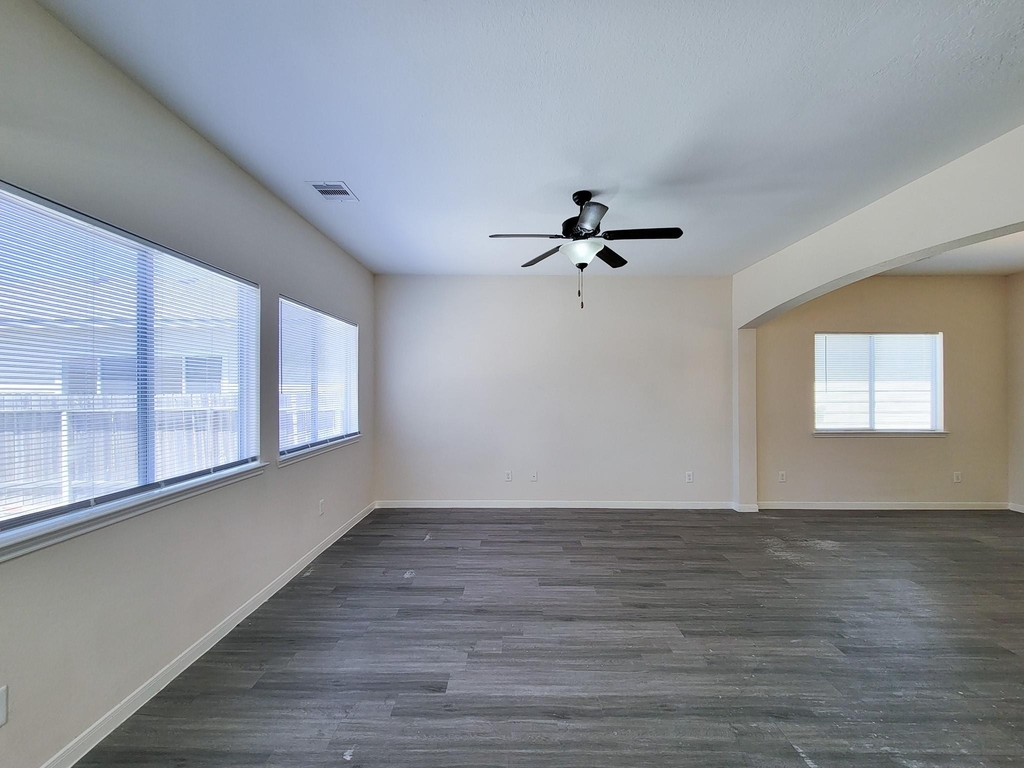 21818 Grassy Hill Lane - Photo 2