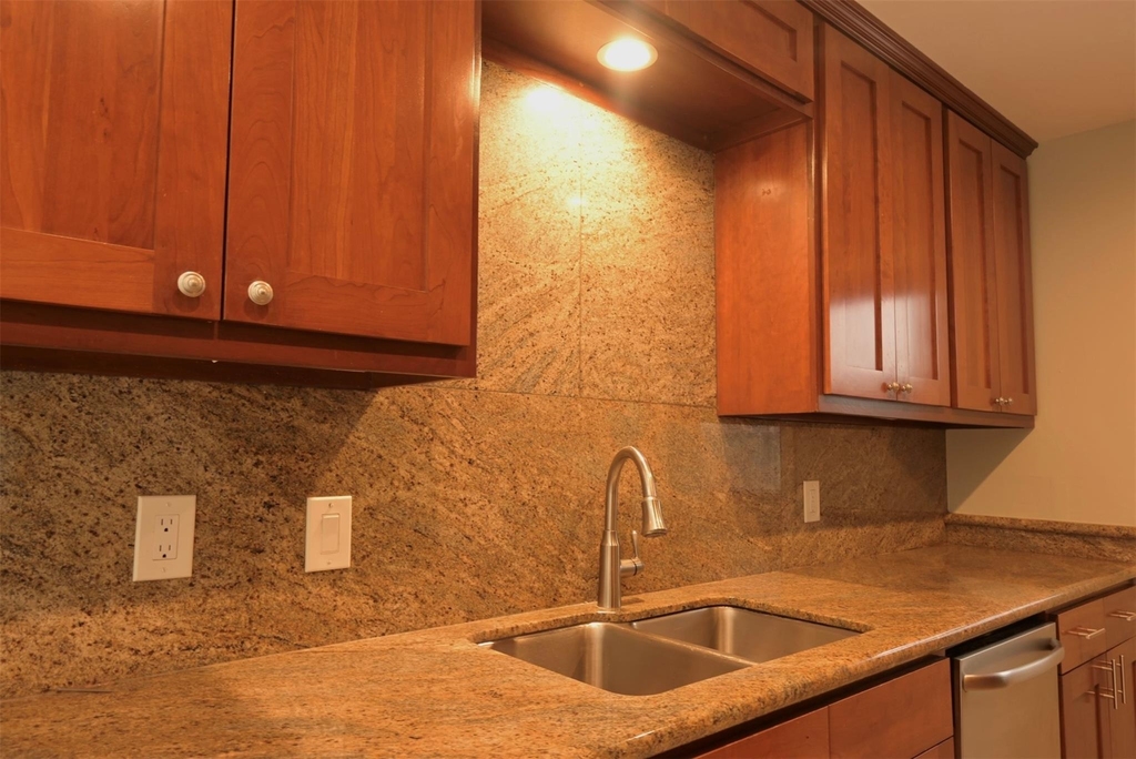 9810 Cliffwood Drive - Photo 24