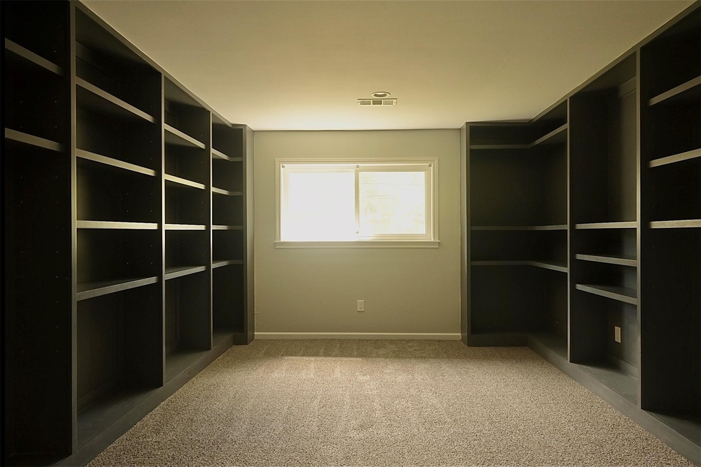 9810 Cliffwood Drive - Photo 42