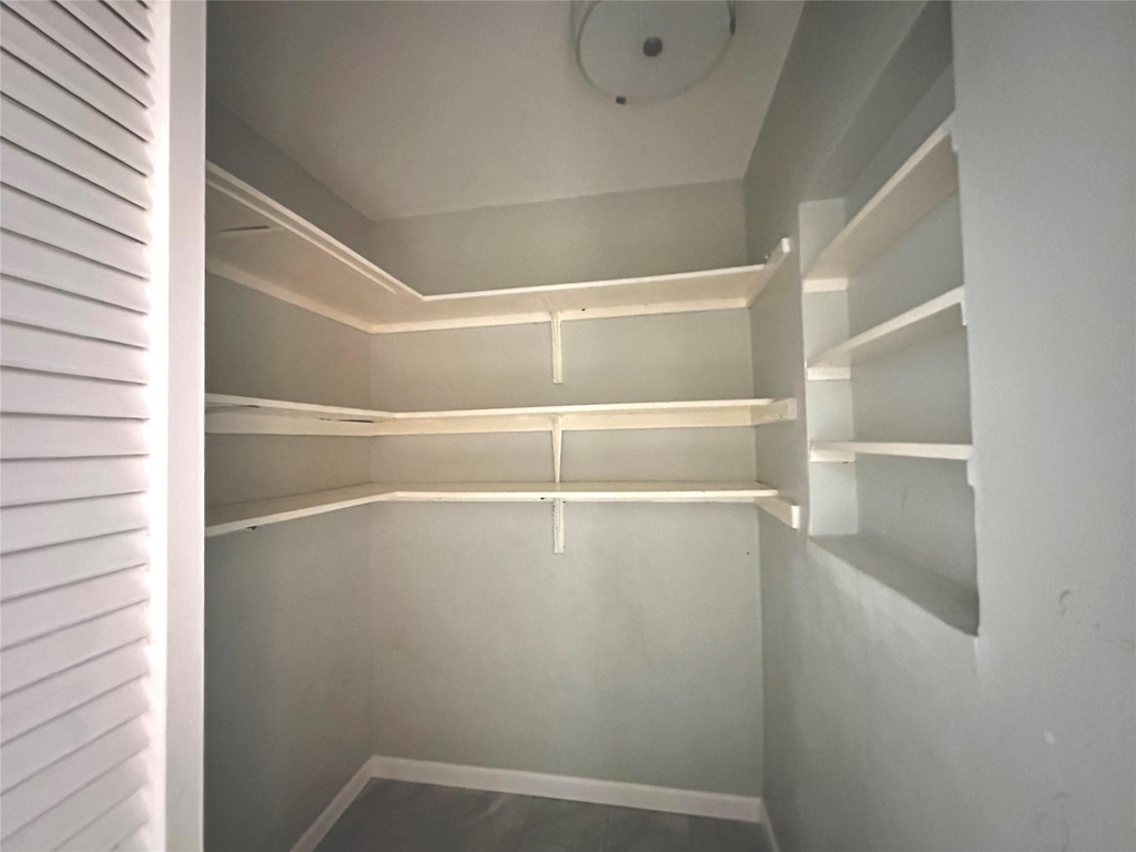 9810 Cliffwood Drive - Photo 27