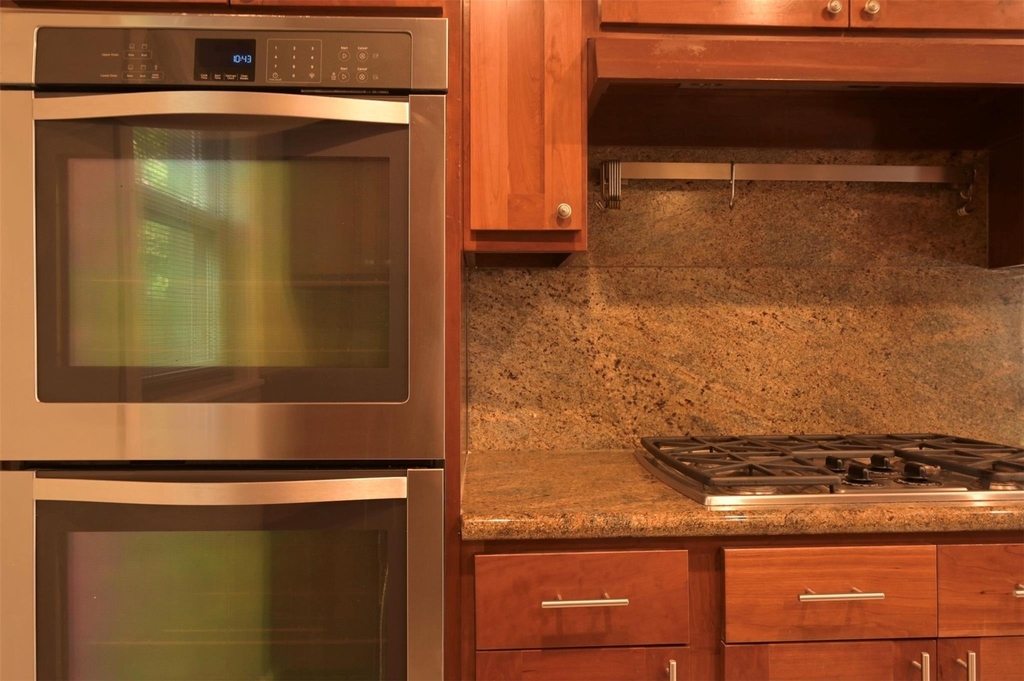 9810 Cliffwood Drive - Photo 43