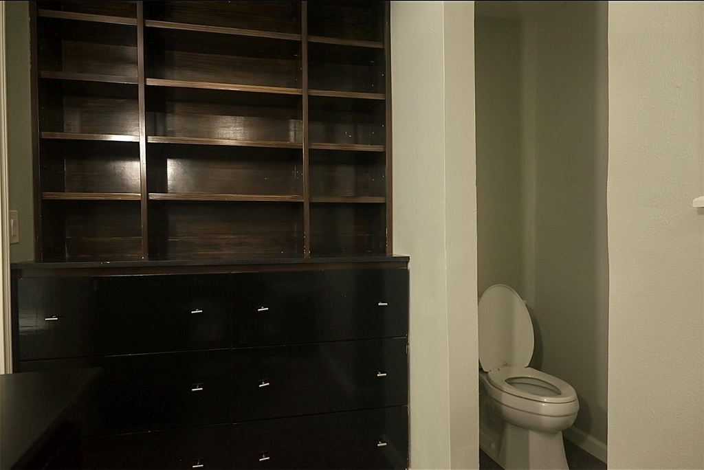 9810 Cliffwood Drive - Photo 14