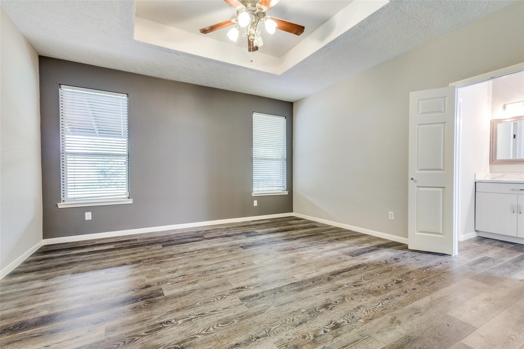 4431 Green Tee Drive - Photo 8