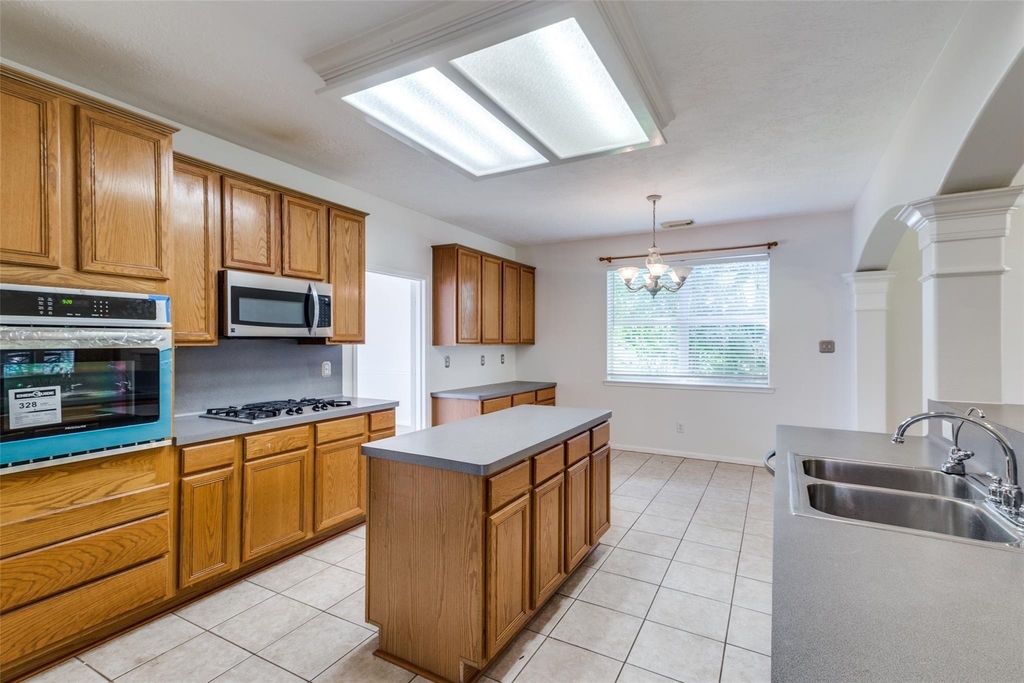 4431 Green Tee Drive - Photo 2