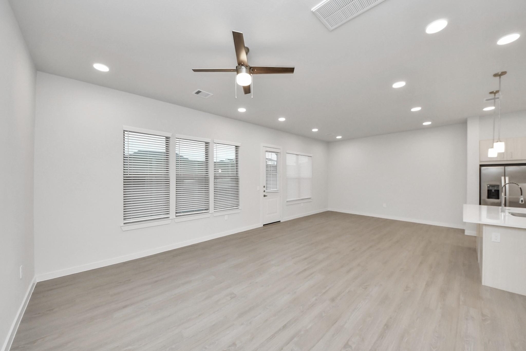 7318 Hadley Meadow Lane - Photo 2