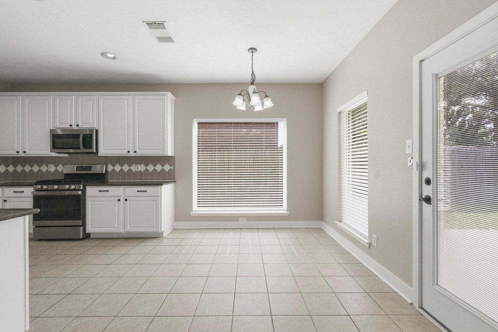 3007 Eagle Lake Drive - Photo 7