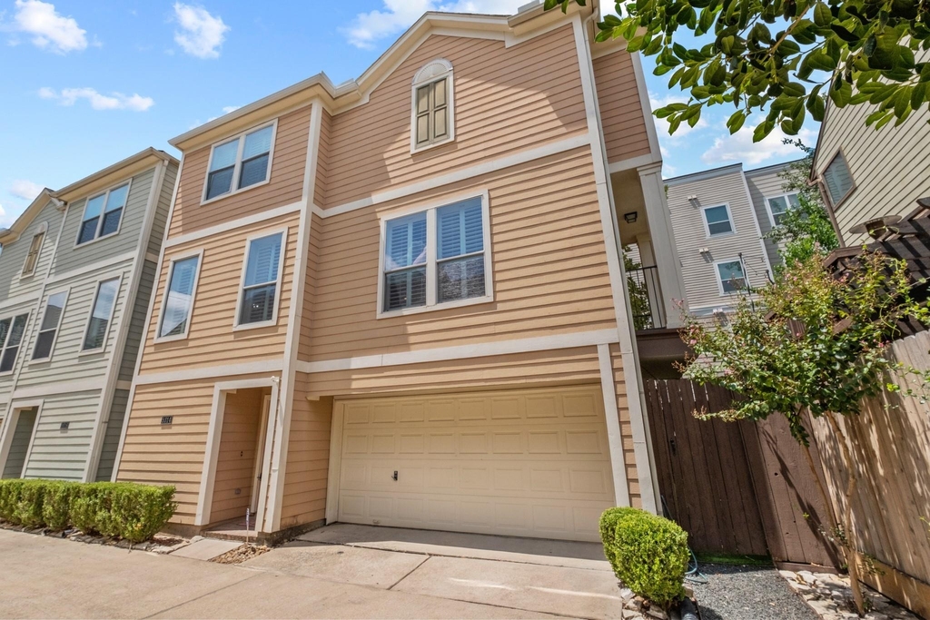5314 Schuler Street - Photo 1