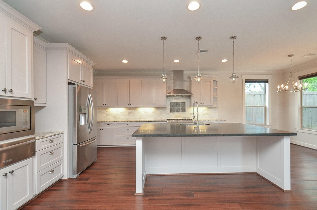 5413 De Milo Drive - Photo 8