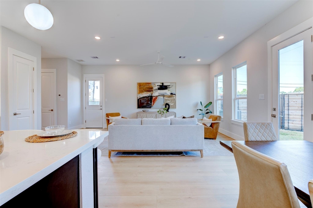 5144 Rosslyn Rd Road - Photo 2