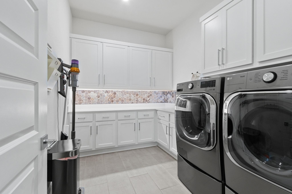 902 Falcon Hollow Lane - Photo 22