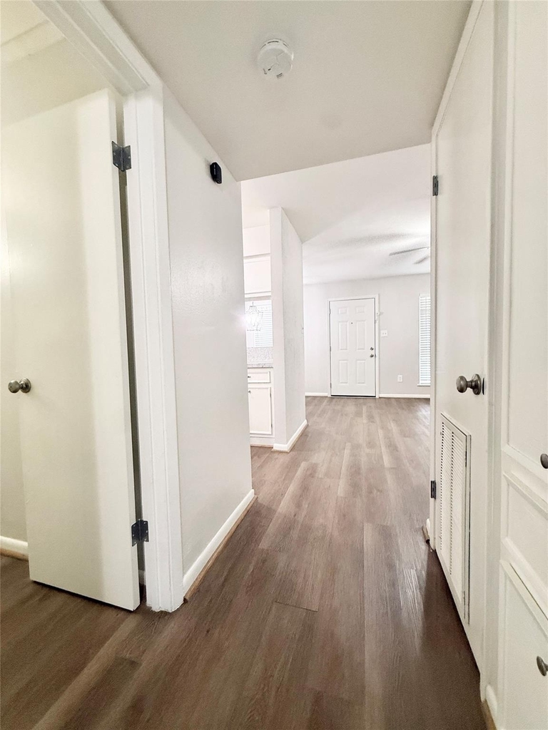 321 E Cedar Street - Photo 11