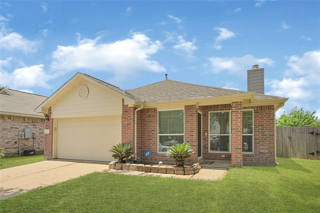 1807 Strongs Court - Photo 1