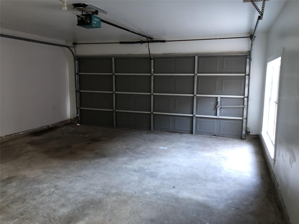 11075 Landsbury Court - Photo 4