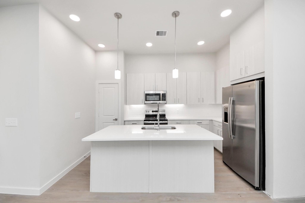 21942 Bobby Meadow Lane - Photo 15