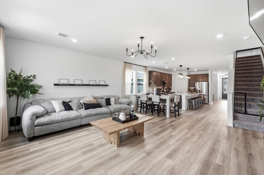 7303 Bristlegrass Colony Court - Photo 8
