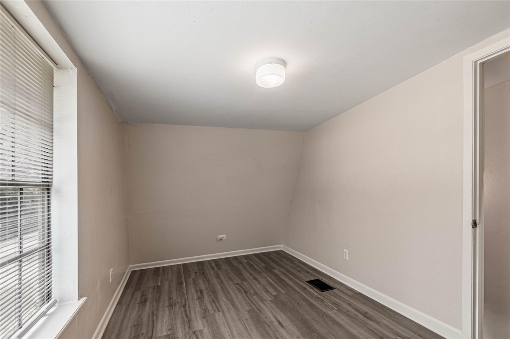 712 Cline Street - Photo 8