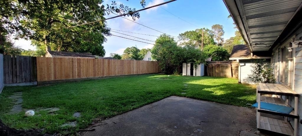 1322 Curtin Street - Photo 35