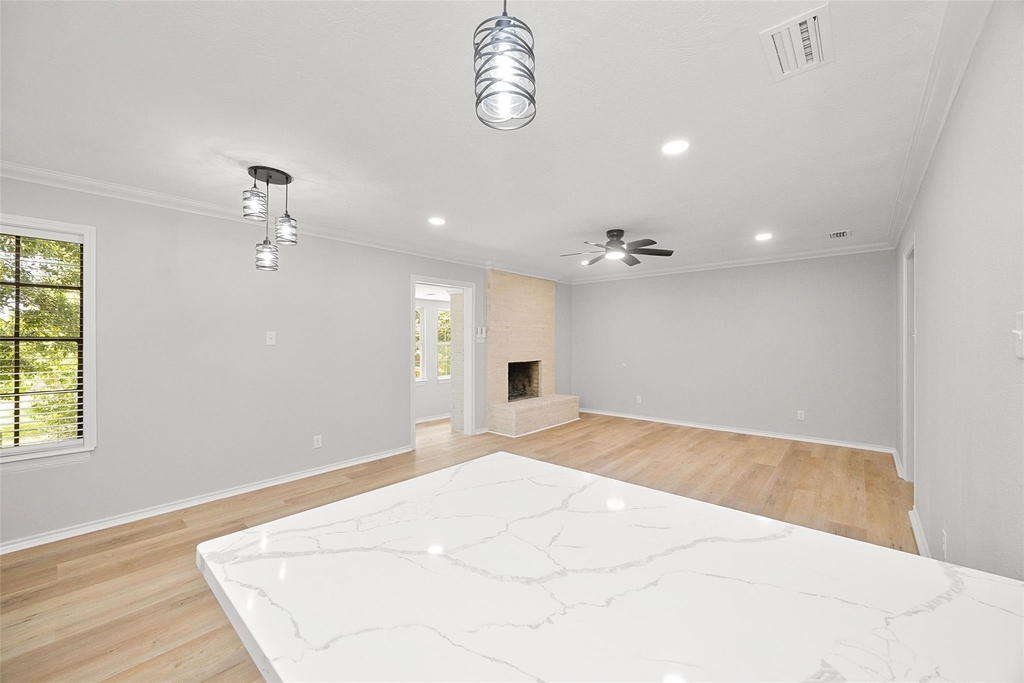 1803 S Park Street - Photo 11
