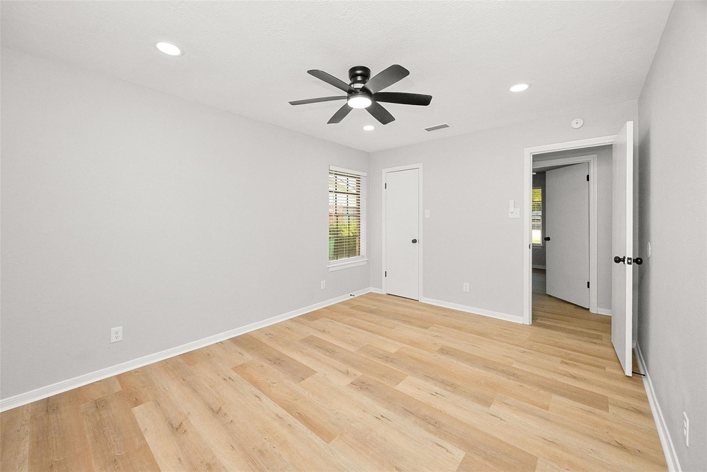 1803 S Park Street - Photo 13