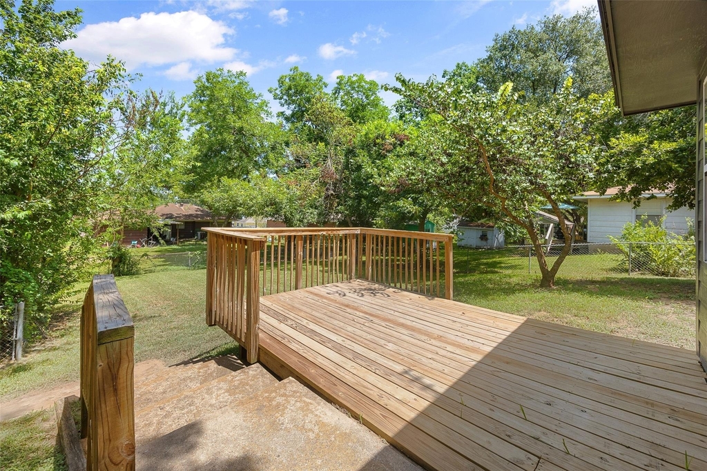 1803 S Park Street - Photo 22