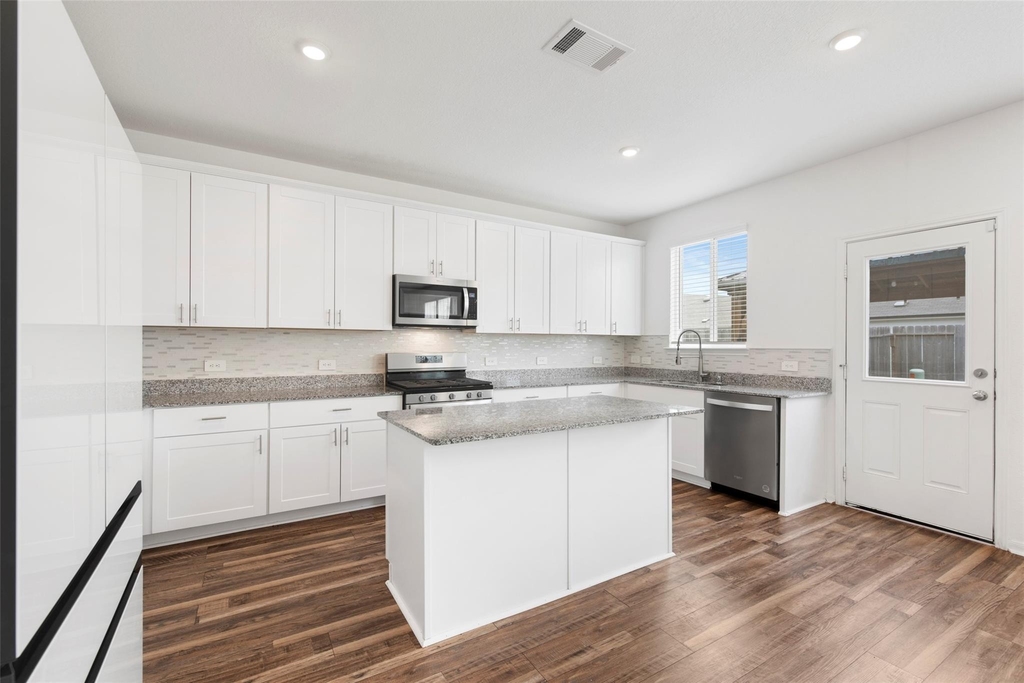 5730 Finely Run Street - Photo 15