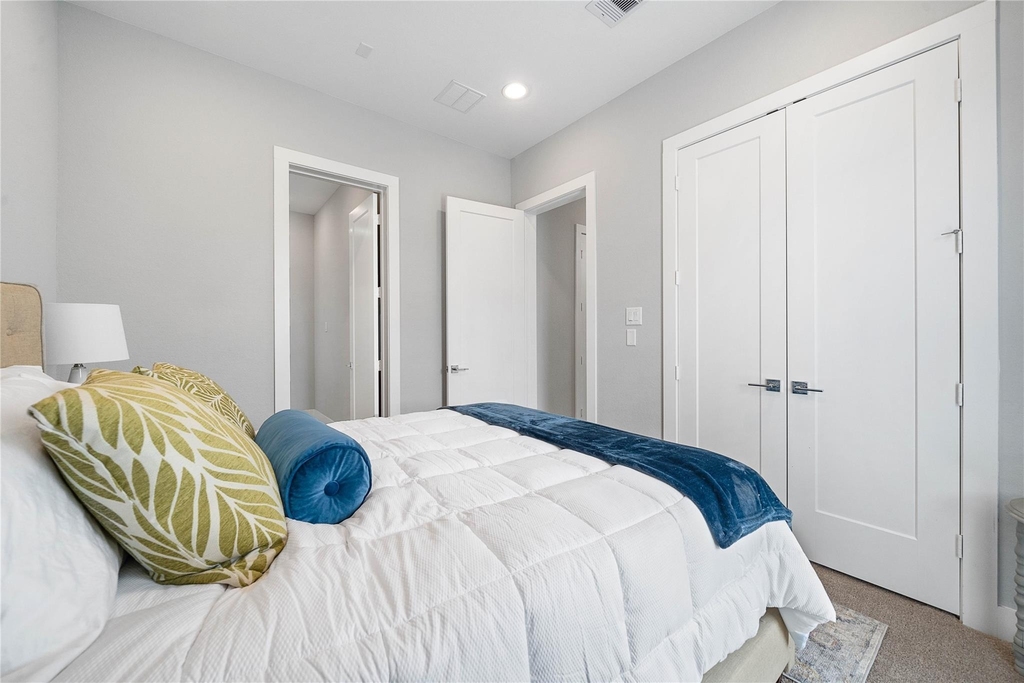 8411 Hempstead Road - Photo 5