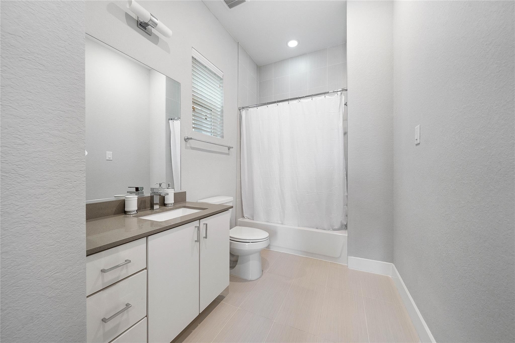 8411 Hempstead Road - Photo 6