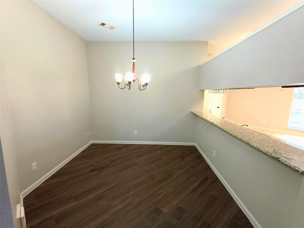 3821 Pin Oak Drive N - Photo 5