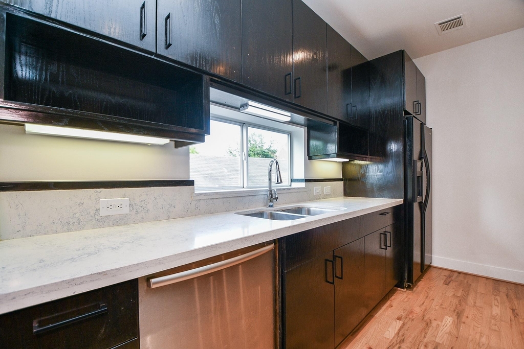 92 Dennis Street - Photo 5