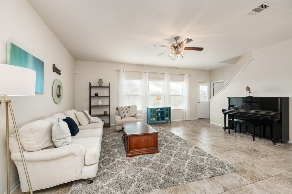 20102 Bayliss Manor Lane - Photo 4