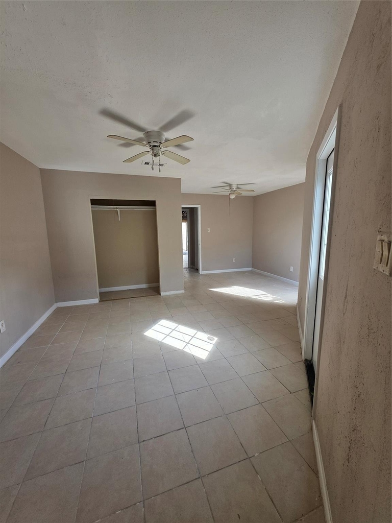 1014 Graham Drive - Photo 10