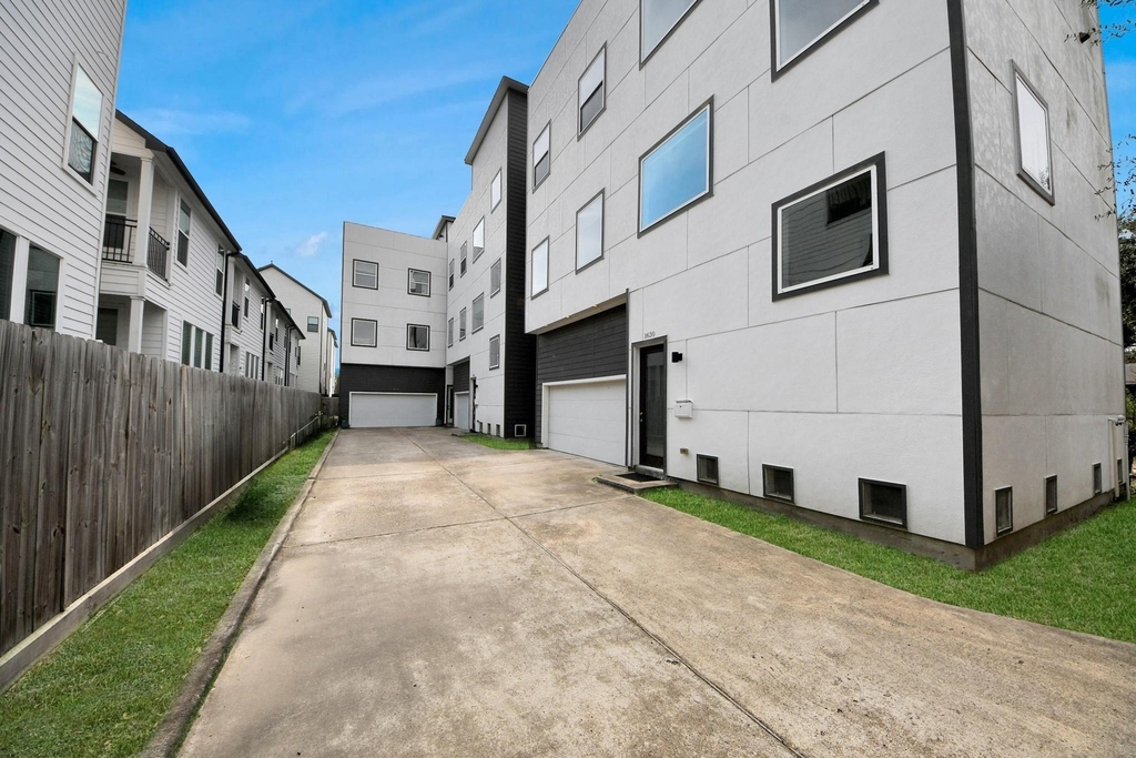 1628 W 24th Street - Photo 27