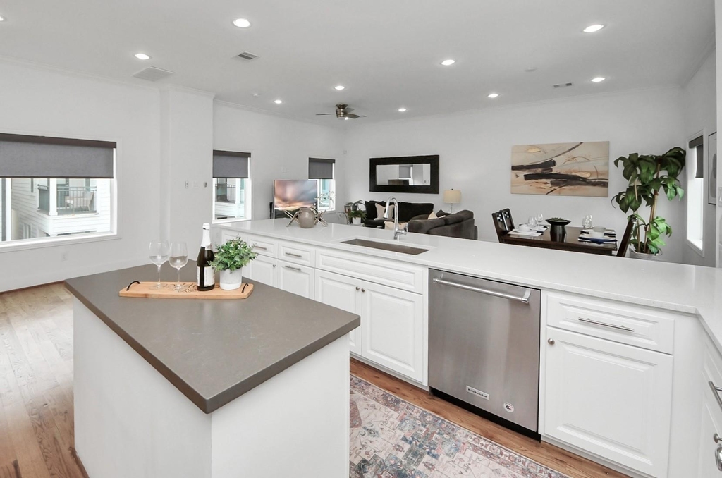 1628 W 24th Street - Photo 14