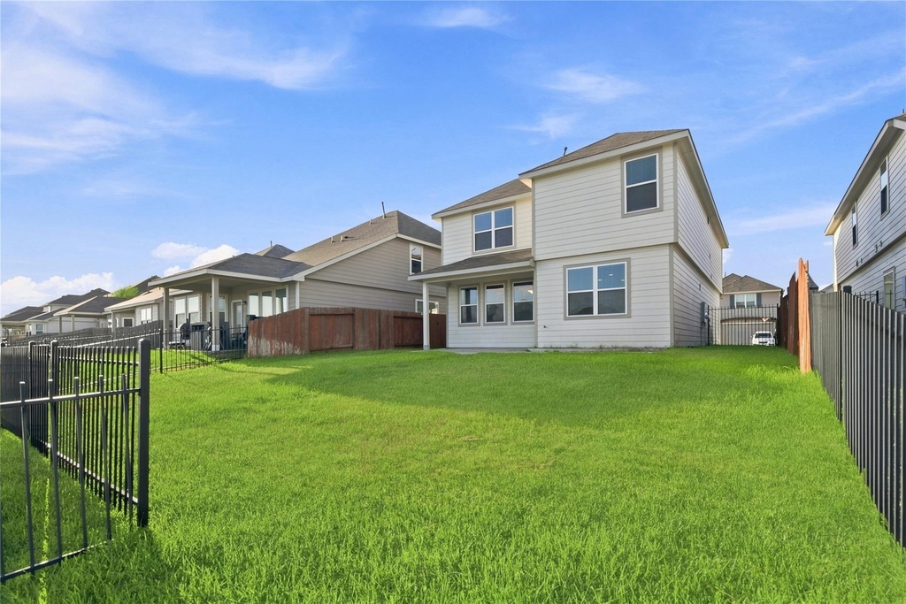 24703 Signorelli Way - Photo 37