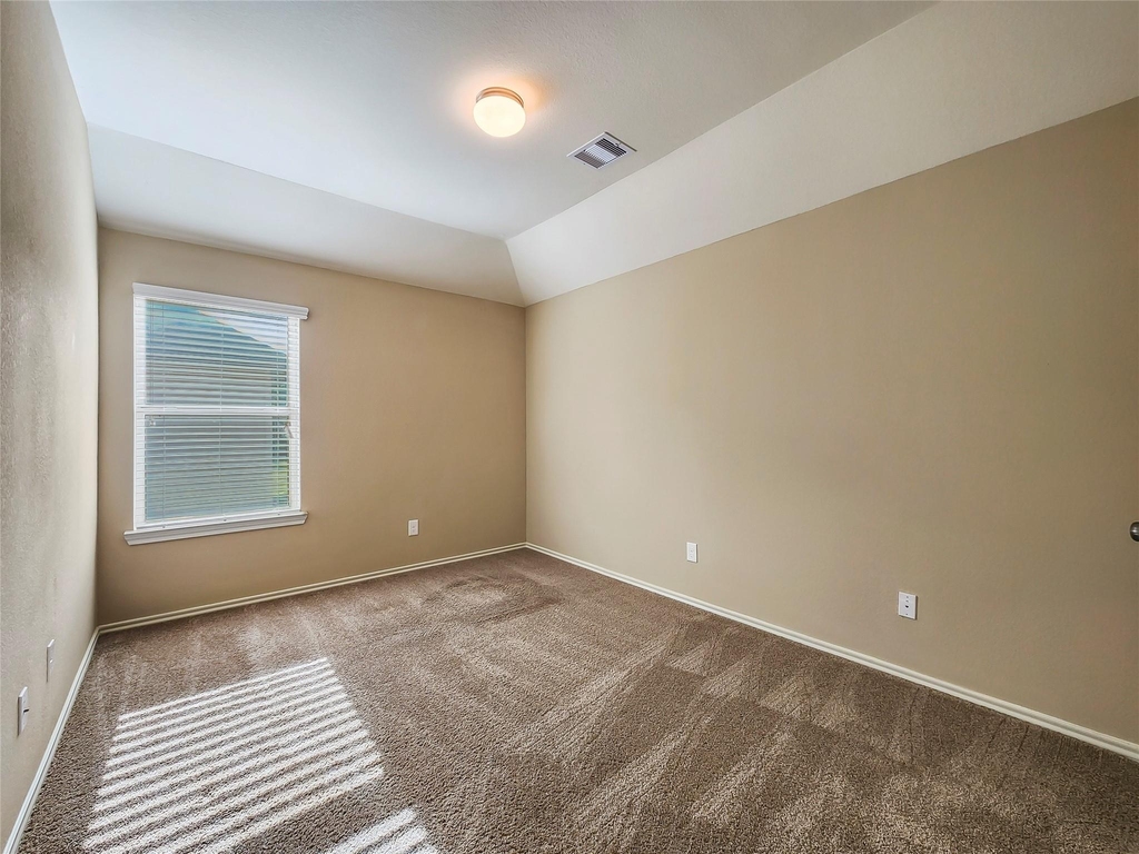 1746 Kilmory Court - Photo 11